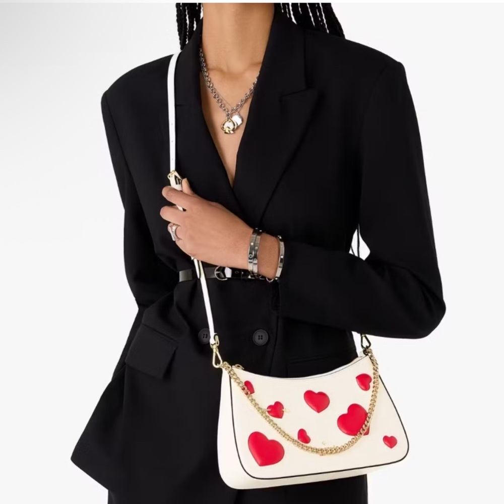🆕 Kate Spade Hearts Puffy Heart Meringue Crossbody purse and dustbag❤️🤍